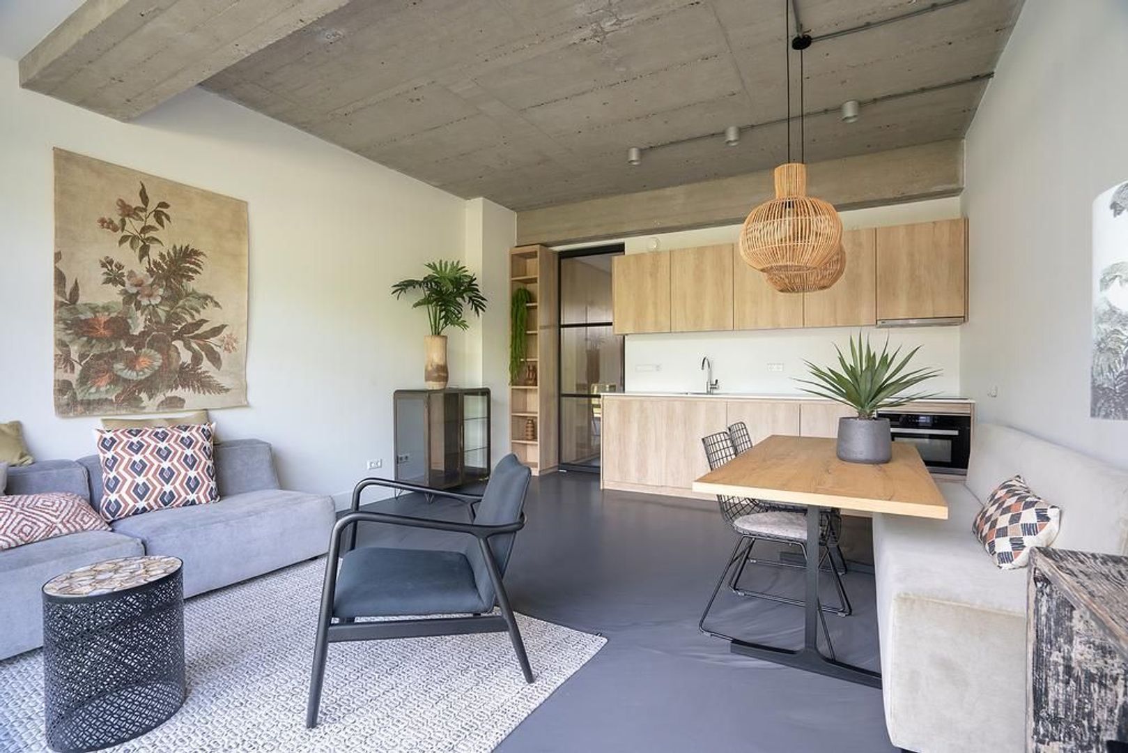 Burgemeester Hogguerstraat 1197, Amsterdam foto-2 blur