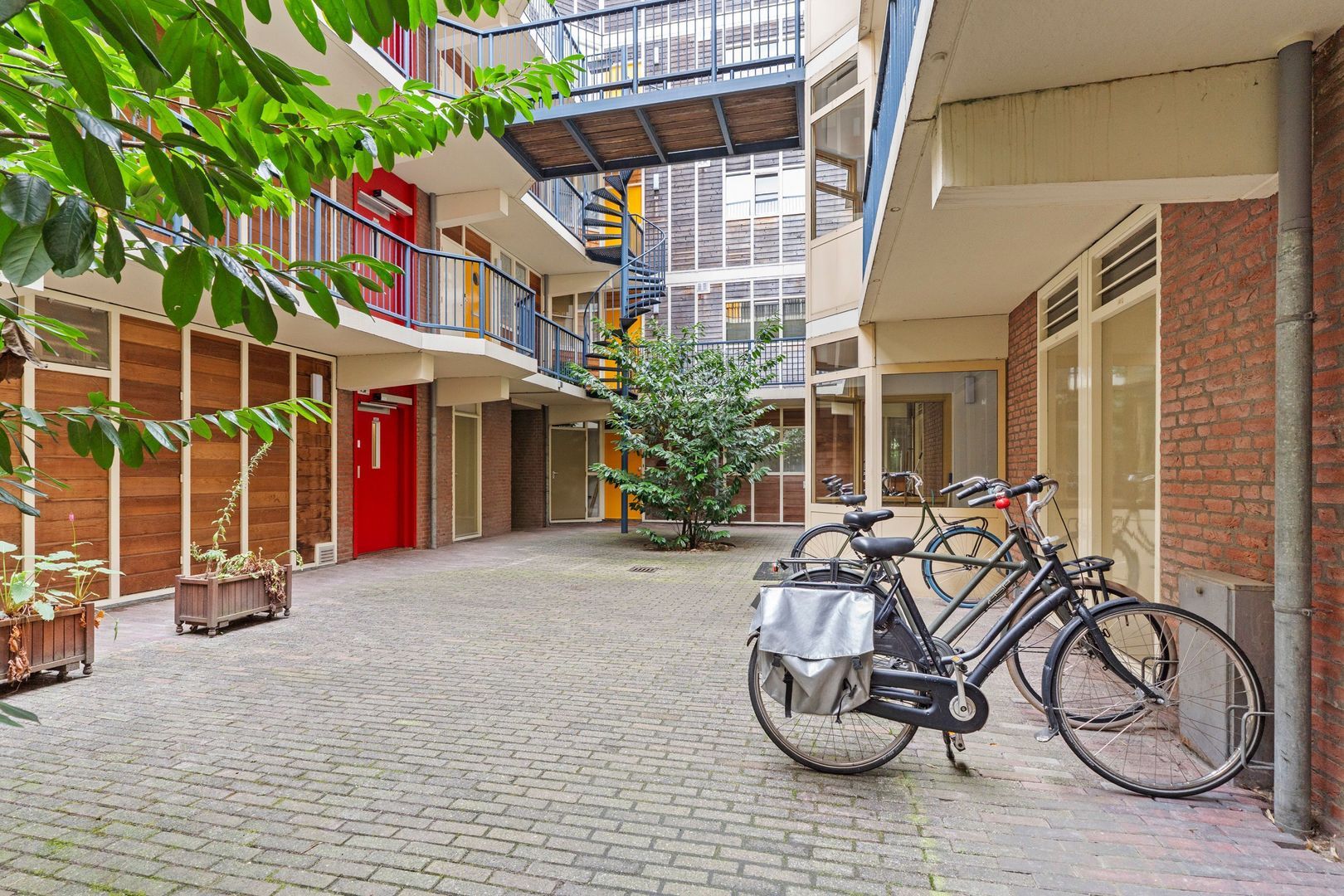 Nieuwe Kerkstraat 409, Amsterdam foto-20 blur