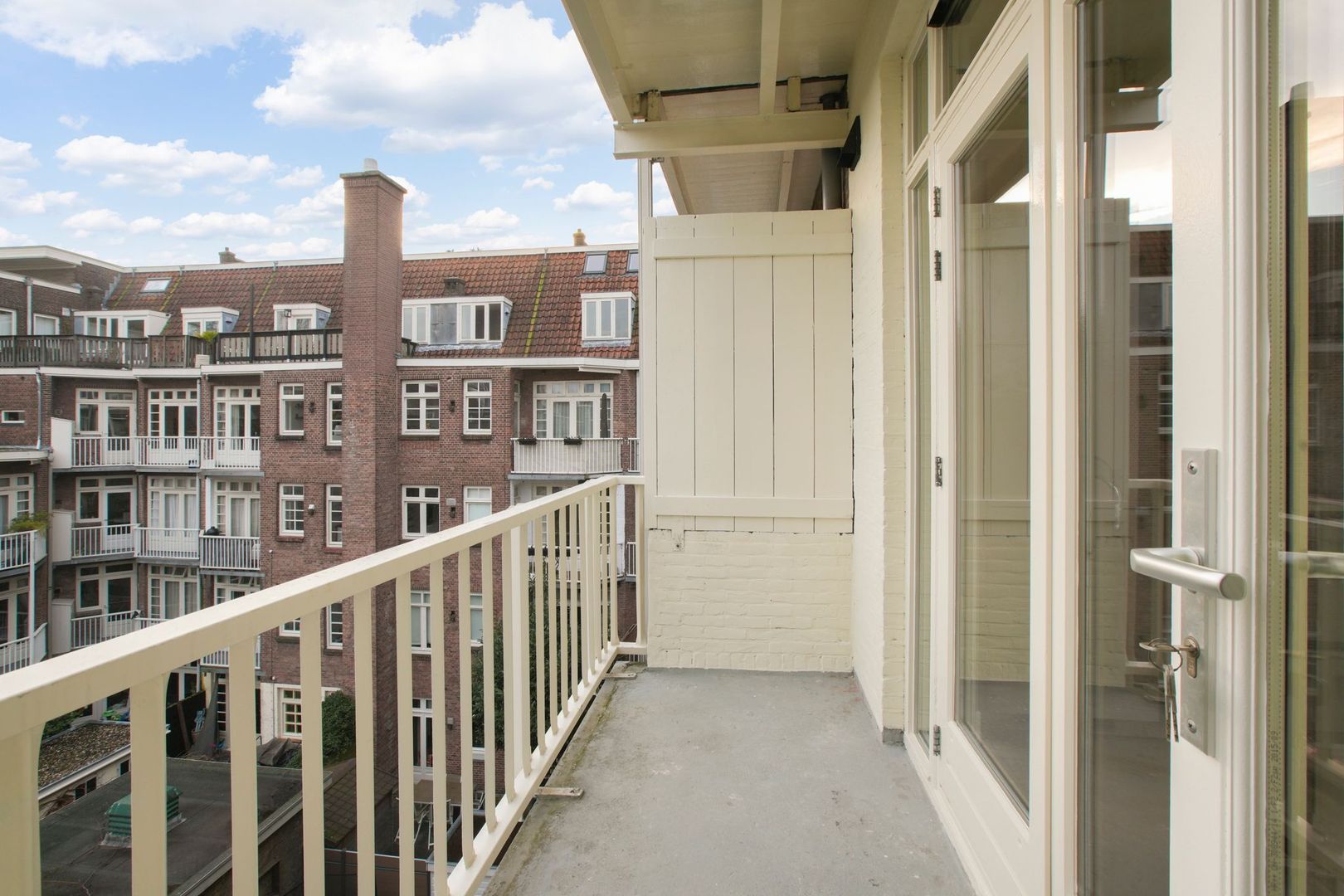 Van Tuyll van Serooskerkenweg 111 3, Amsterdam foto-9 blur