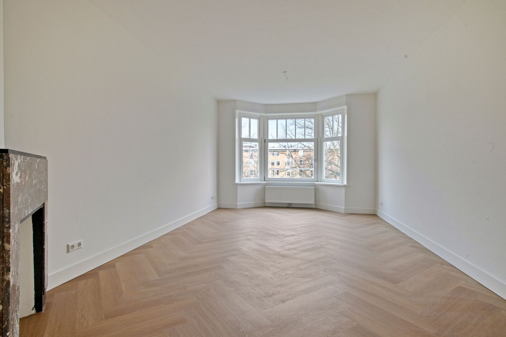 Van Tuyll van Serooskerkenweg 111 3, Amsterdam foto-3 blur