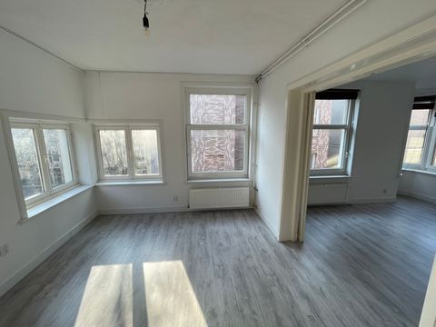 Nirwana 10, Amsterdam foto-0