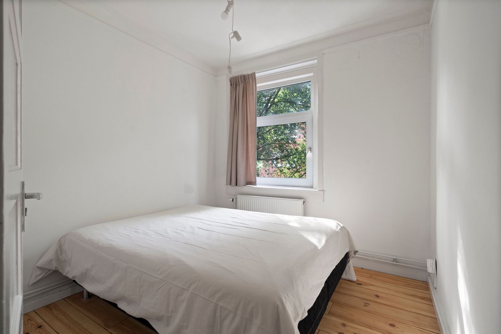 Paramariboplein 2 2, Amsterdam foto-20 blur