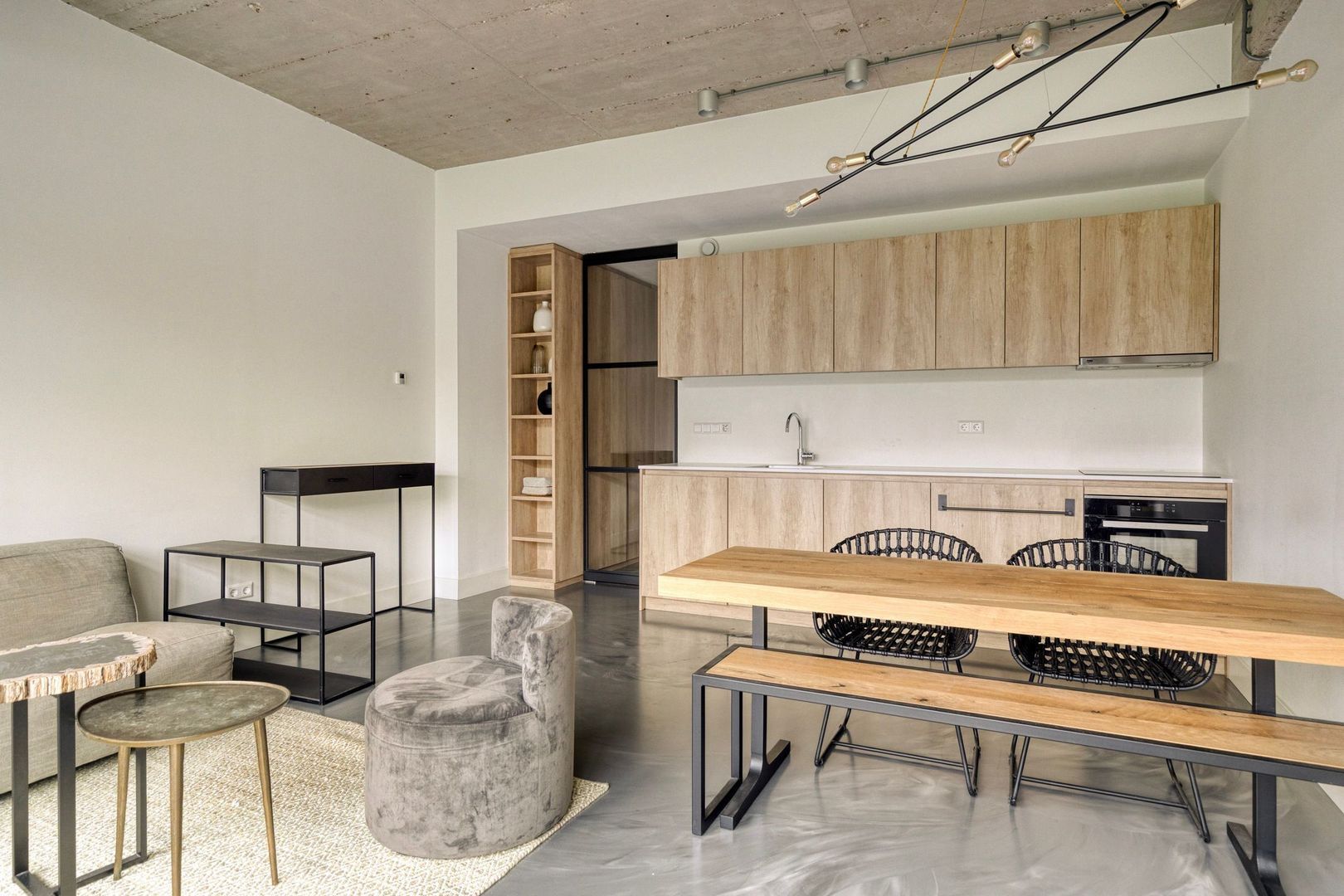 Burgemeester Hogguerstraat 1217, Amsterdam foto-3 blur