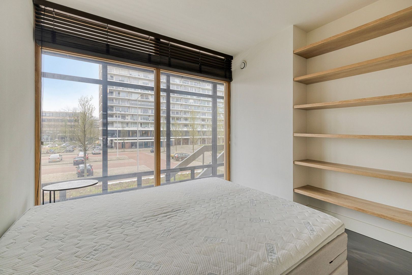 Burgemeester Hogguerstraat 1217, Amsterdam foto-10 blur