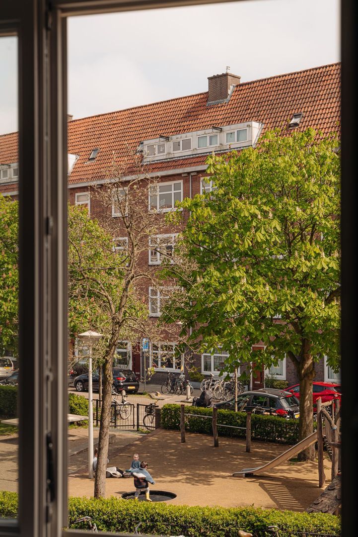 Paramariboplein 53 1, Amsterdam foto-1 blur