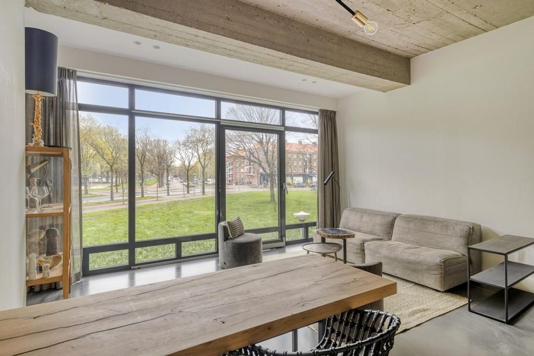 Burgemeester Hogguerstraat 1201, Amsterdam