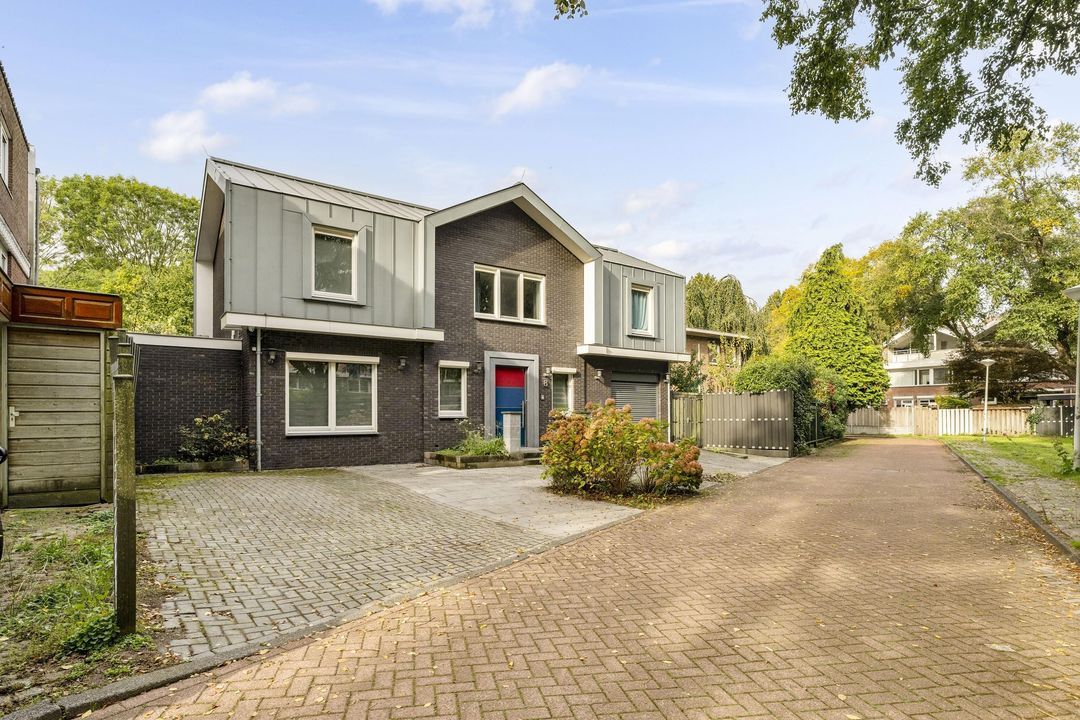 Hilverbeekstraat 8, Amsterdam