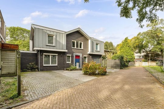 Hilverbeekstraat 8, Amsterdam foto-0