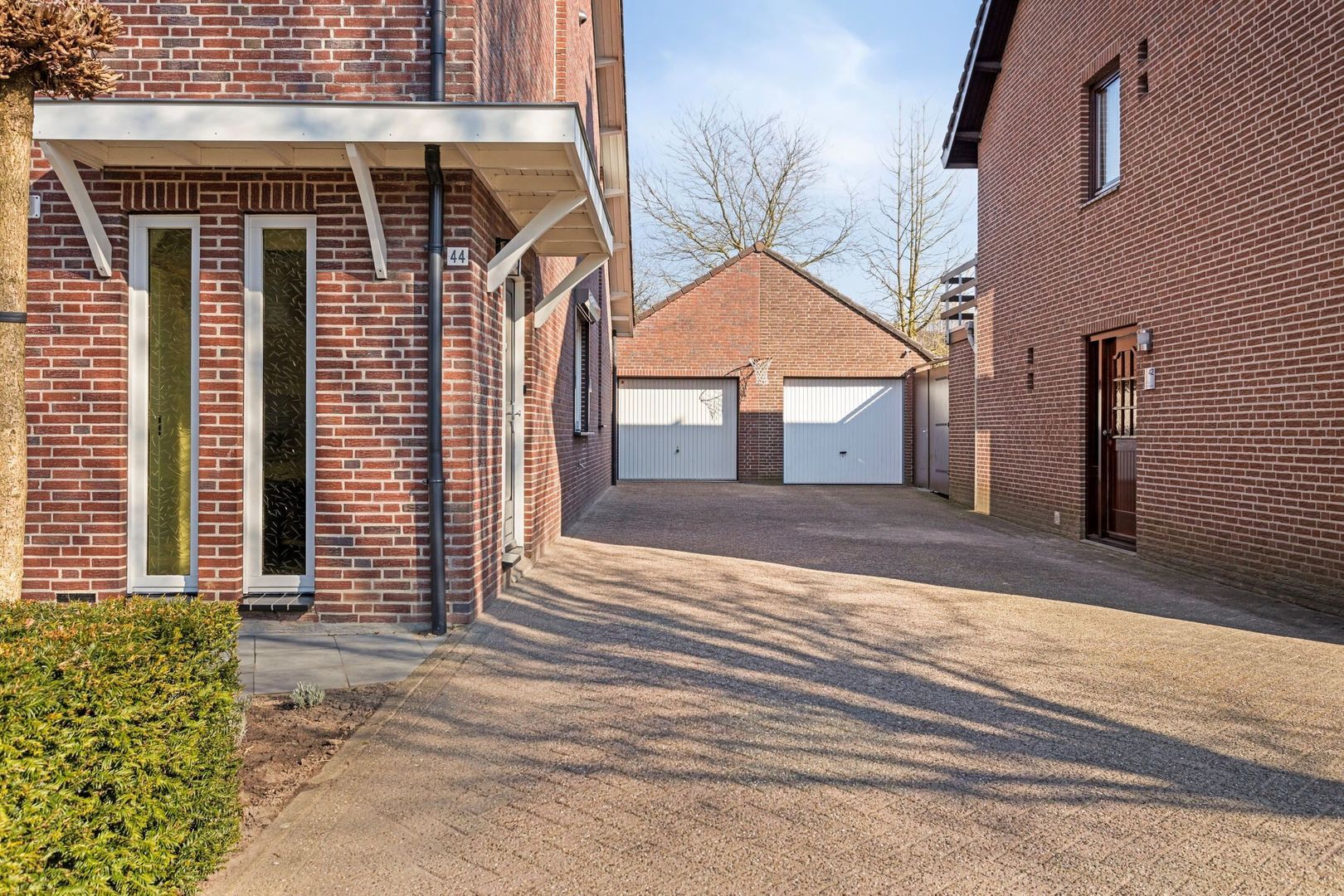 Baronielaan 44, Alphen foto-1