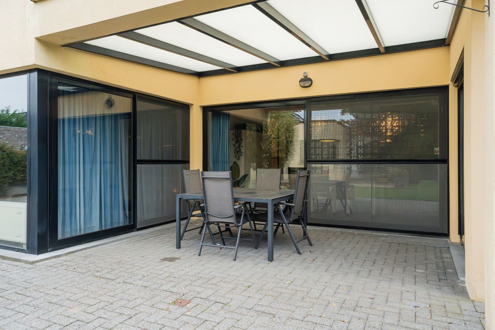 Huzenblek 51, Ravels foto-42