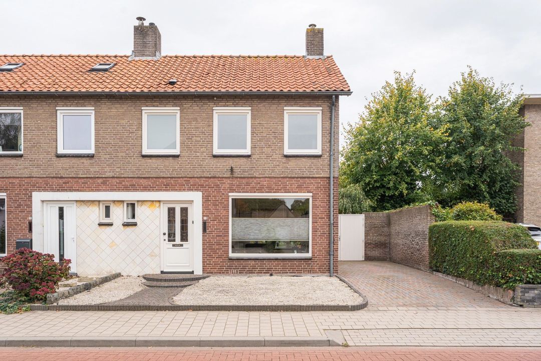 Generaal Maczeklaan 10, Baarle-Nassau