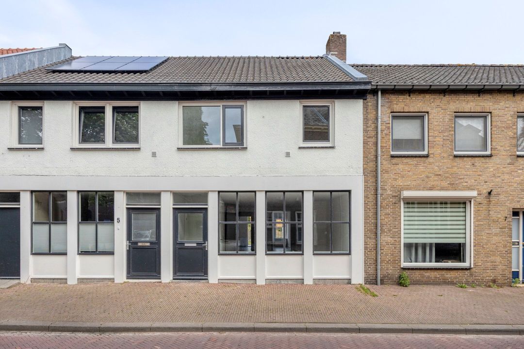 Raadhuisstraat 5 A, Alphen