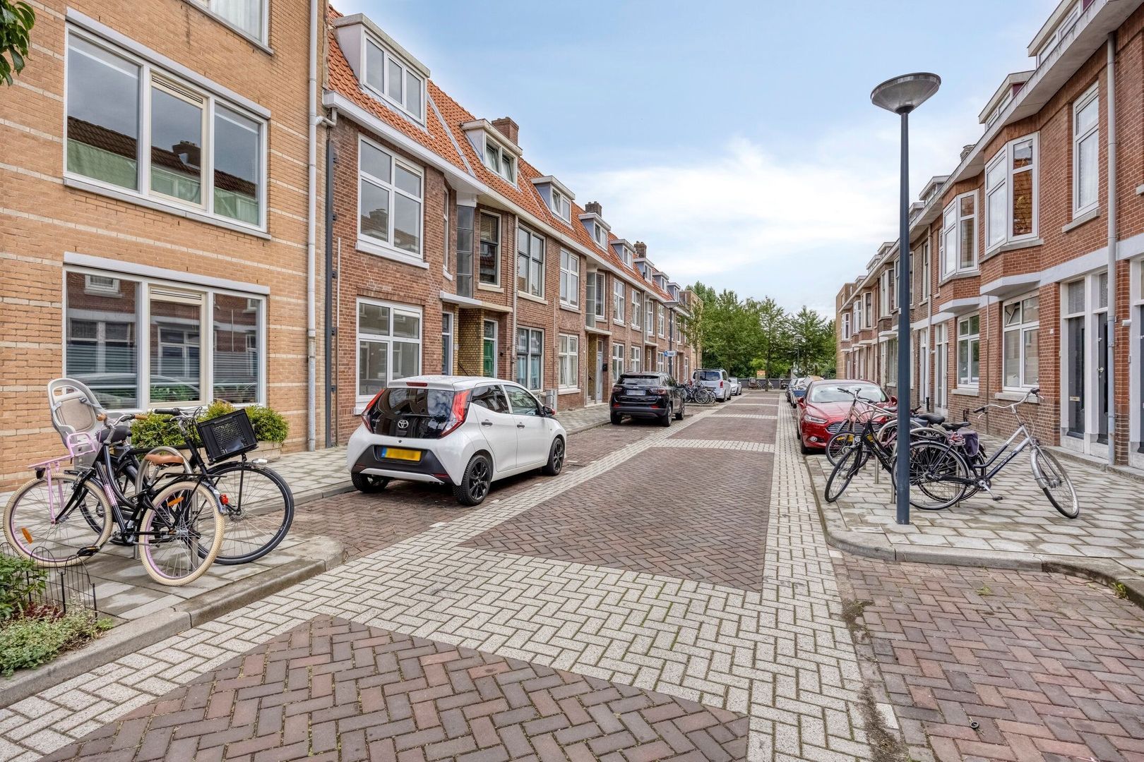 Archimedesstraat 18, Schiedam foto-2 blur