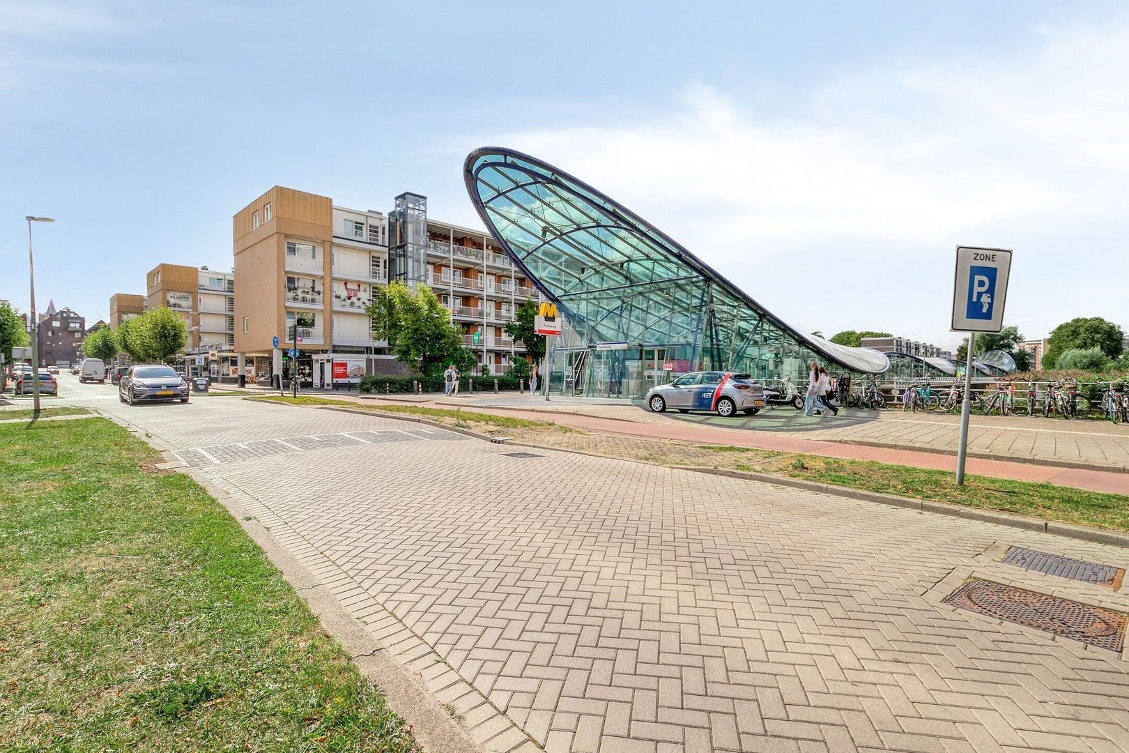 Joop Den Uyllaan 110, Schiedam foto-32 blur