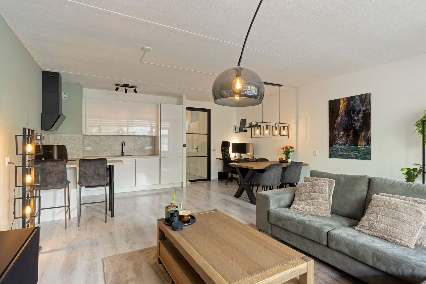 Delflandseweg 237, Schiedam foto-1 blur