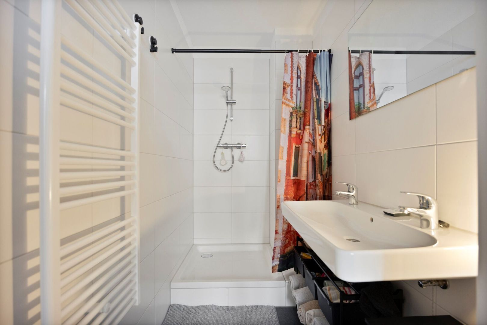 Stationsplein 6 K8, Schiedam foto-13 blur