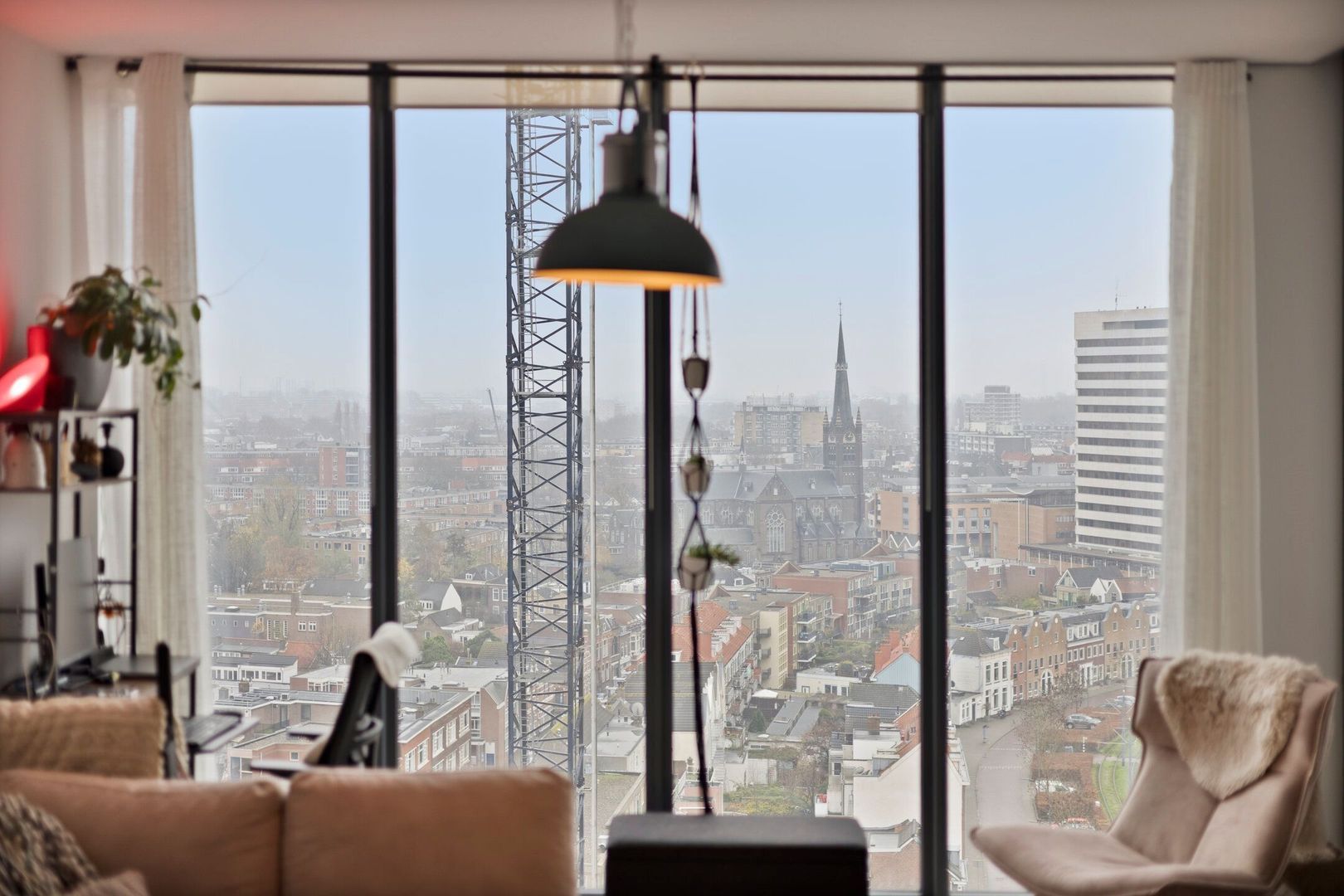 Stationsplein 6 K8, Schiedam foto-8 blur