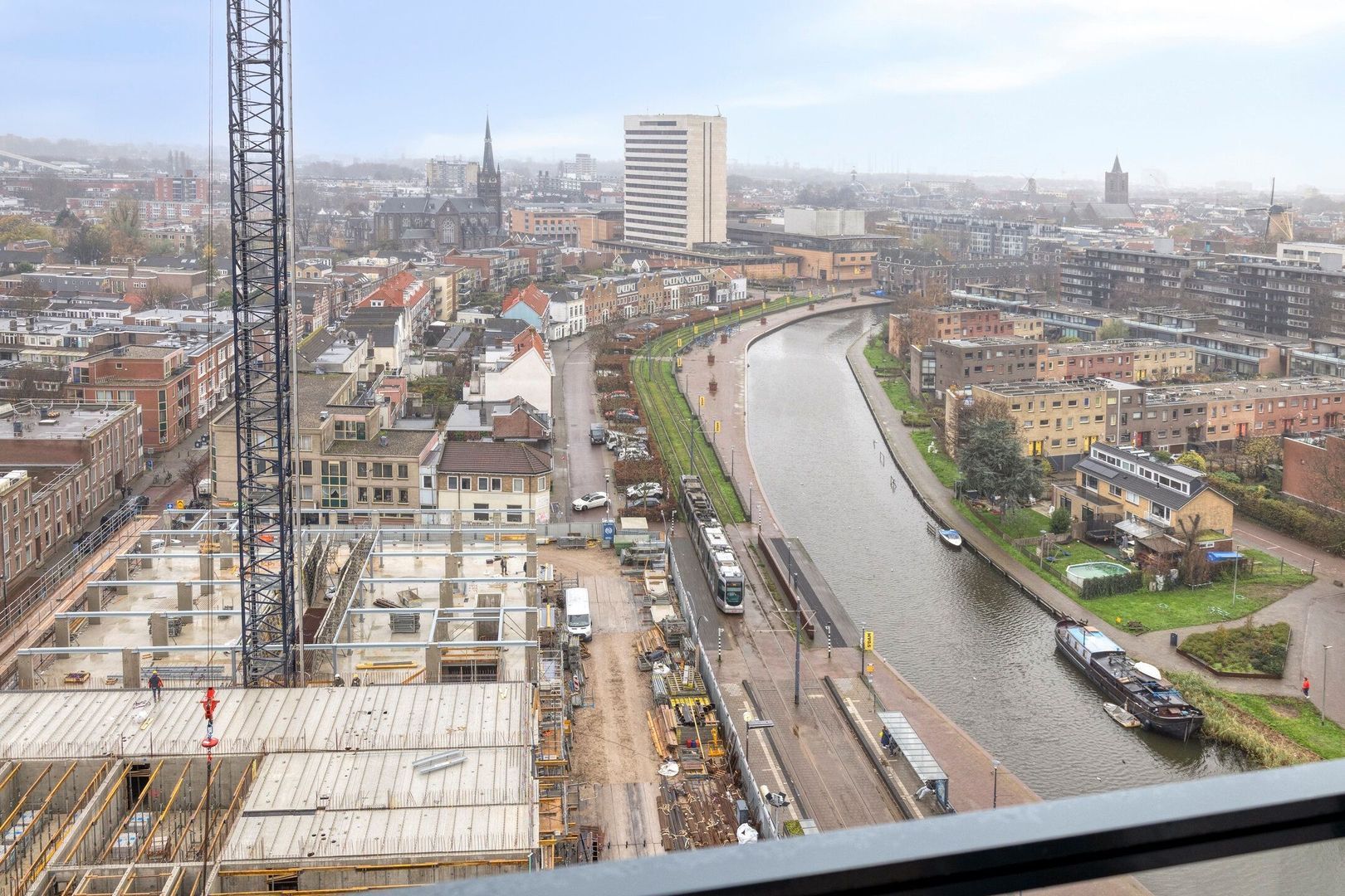 Stationsplein 6 K8, Schiedam foto-20 blur