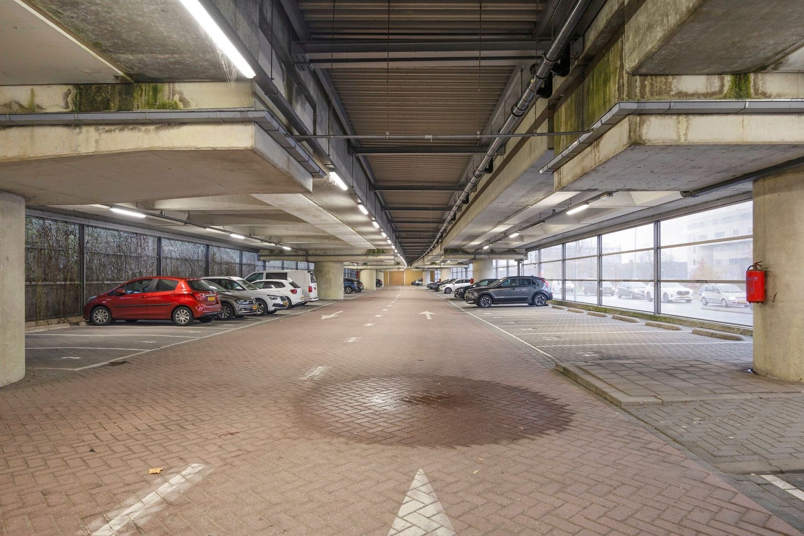 Stationsplein 6 K8, Schiedam foto-17 blur