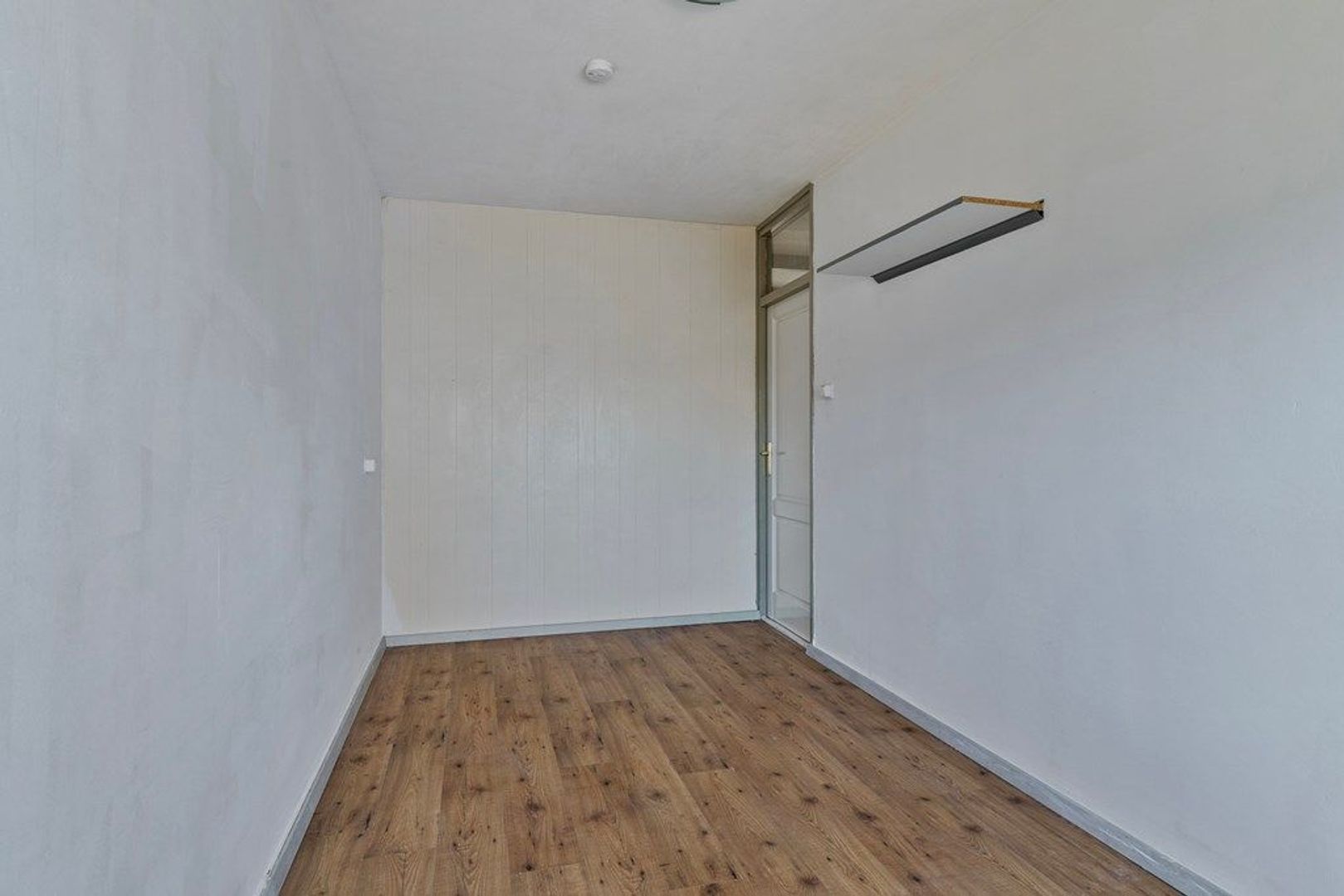 Bart Verhallenplein 45, Schiedam foto-10 blur