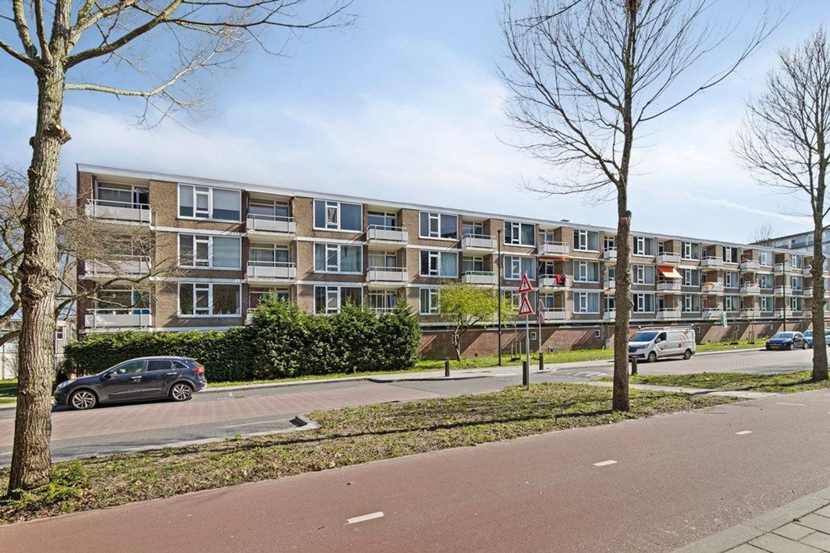 Bart Verhallenplein 45, Schiedam foto-1 blur