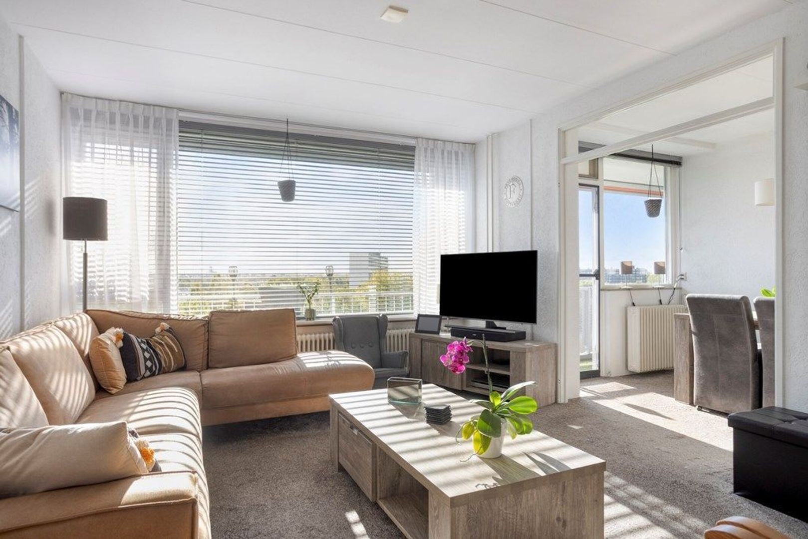 Chopinplein 228, Schiedam foto-0 blur