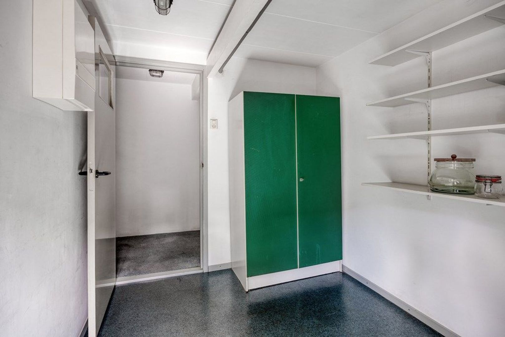 Westfrankelandsestraat 36, Schiedam foto-22 blur