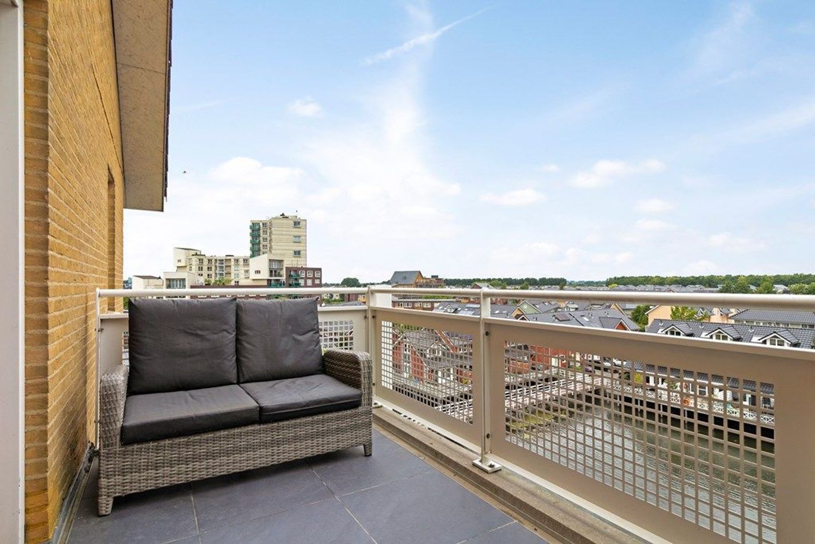 Freijaholm 41, Schiedam foto-32 blur