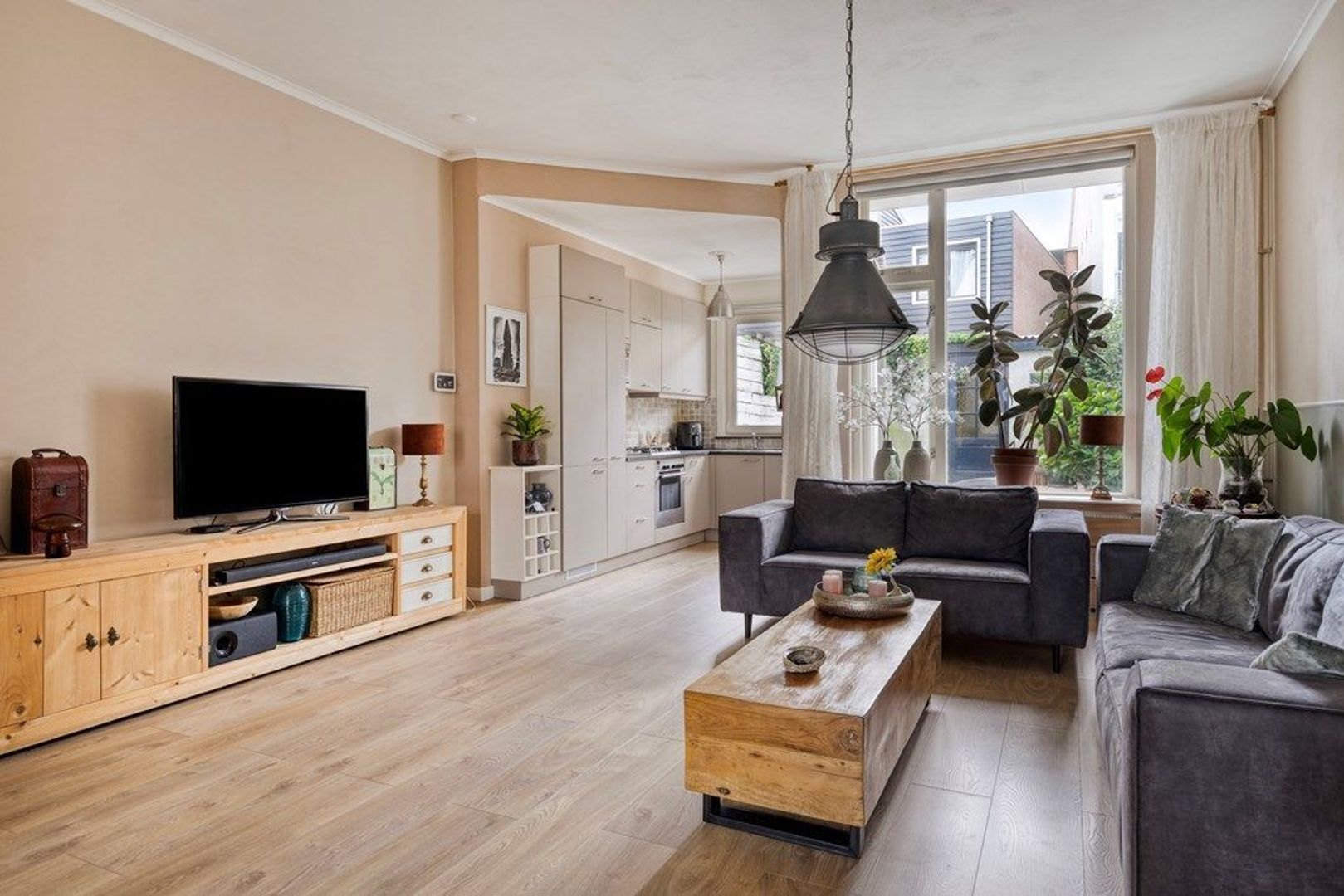 Nieuwe Maasstraat 48, Schiedam foto-4 blur