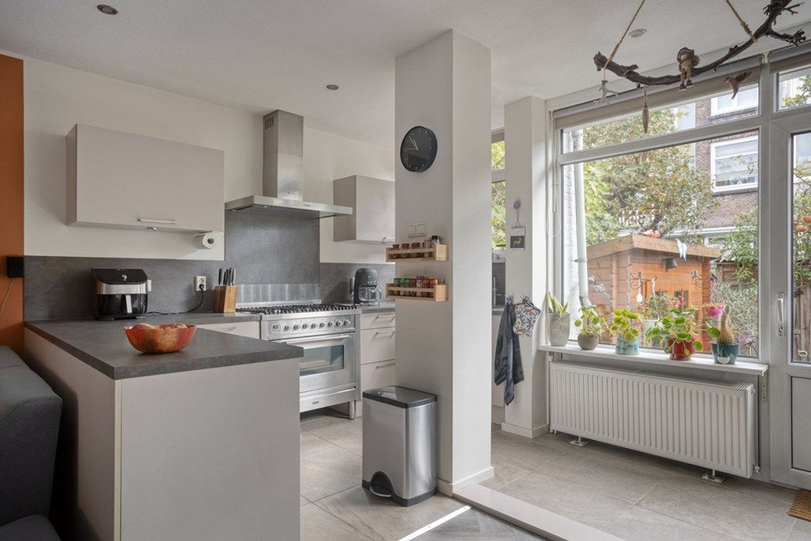 Paulus Potterstraat 18, Schiedam foto-7 blur