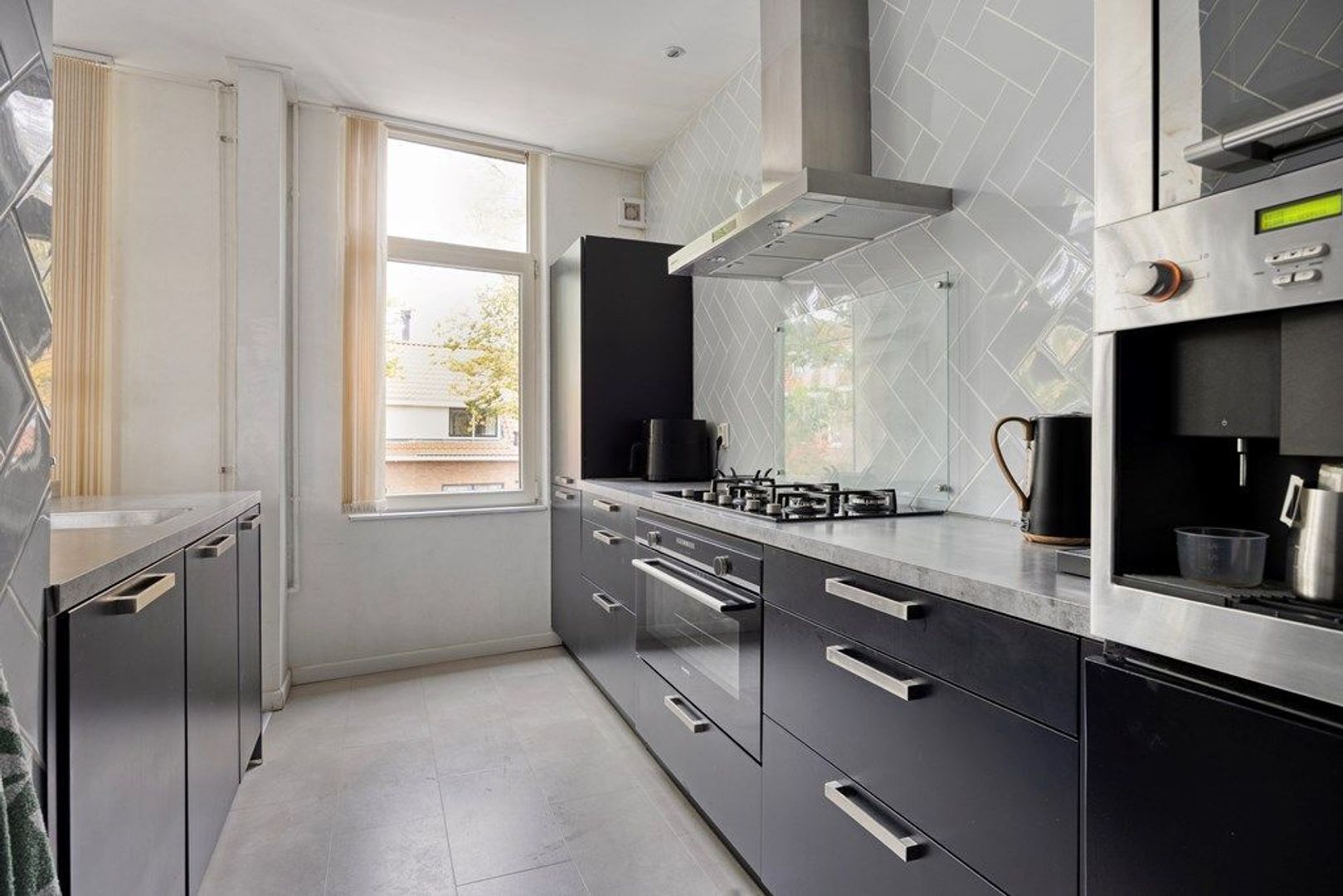 Westfrankelandsestraat 99, Schiedam foto-22 blur