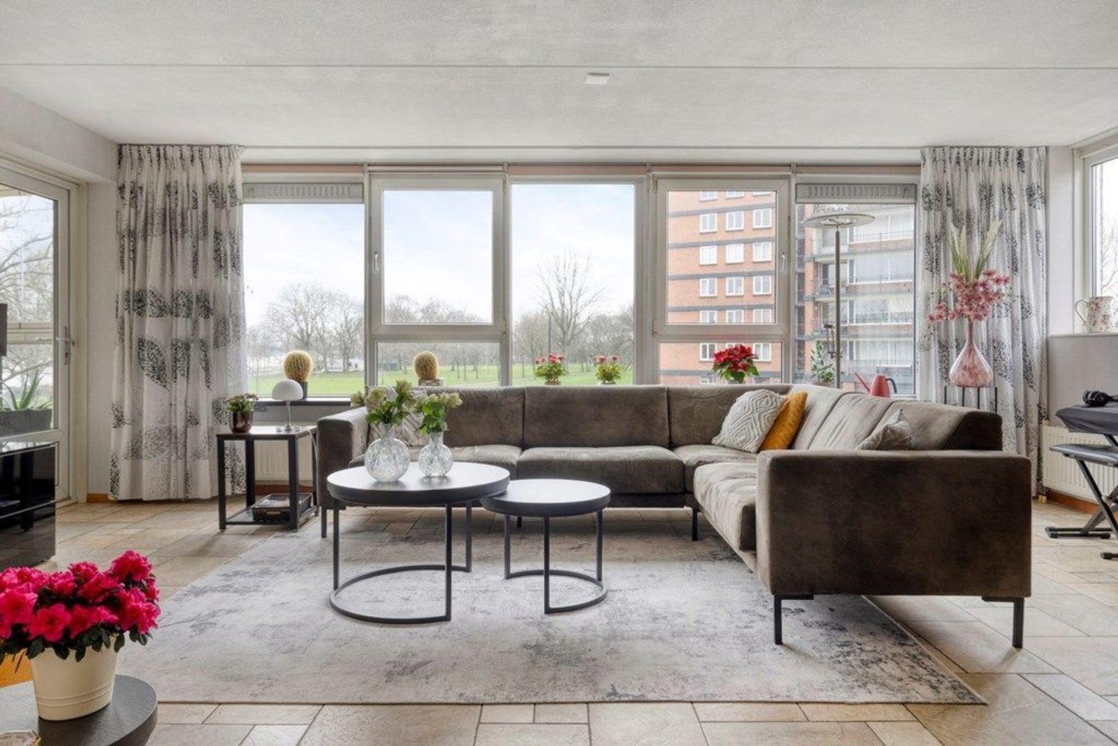 Maasboulevard 145, Schiedam foto-1 blur