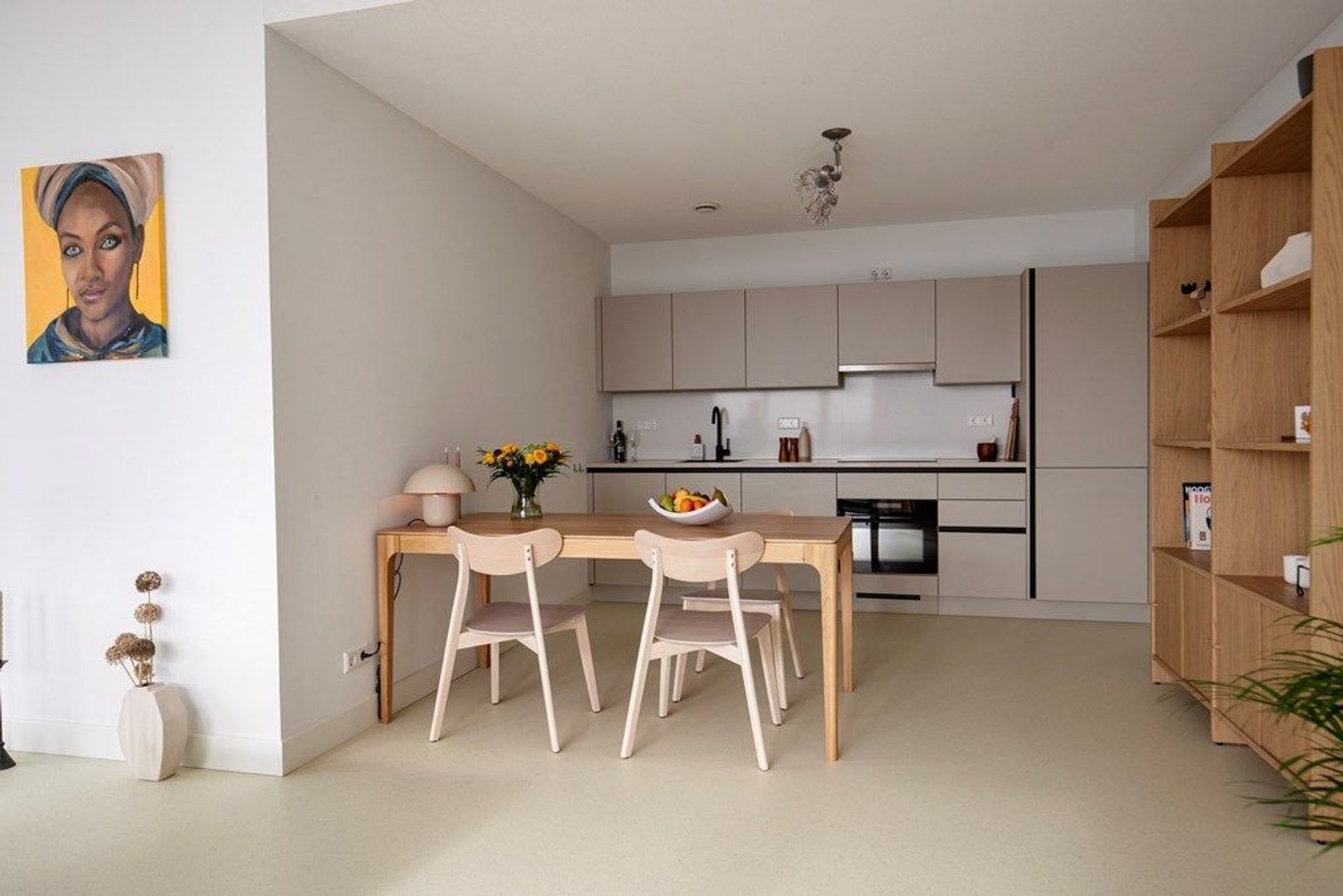 Stationsplein 6 M9, Schiedam foto-16 blur