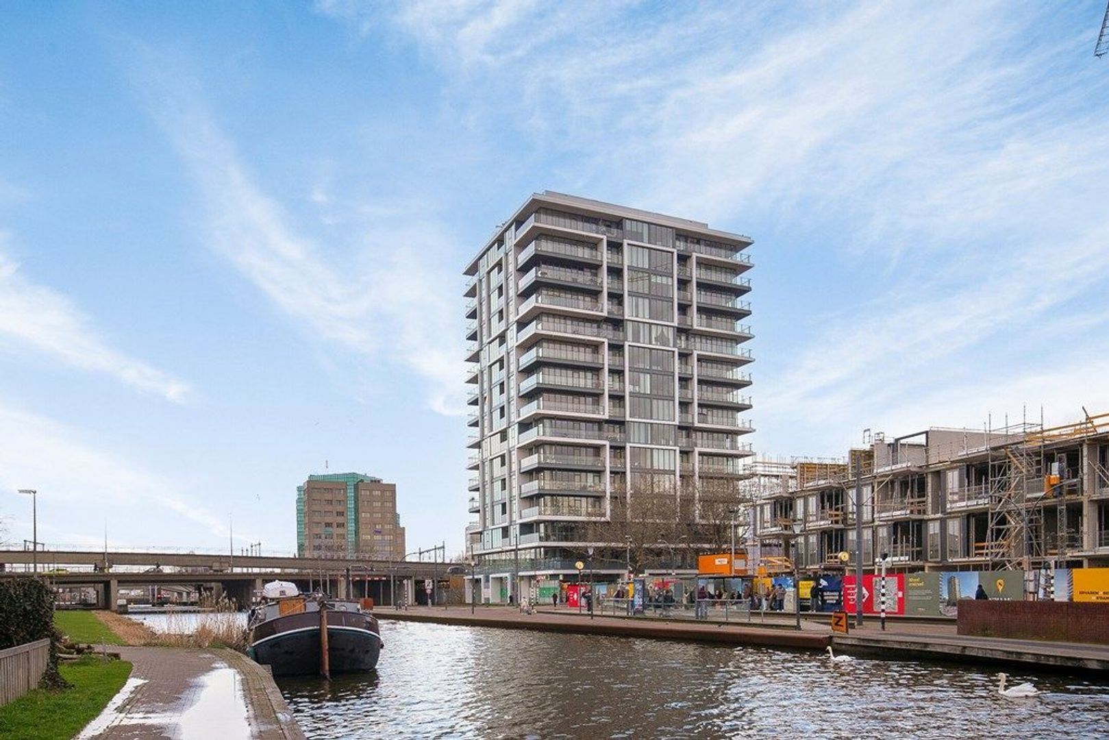 Stationsplein 6 M9, Schiedam foto-2 blur