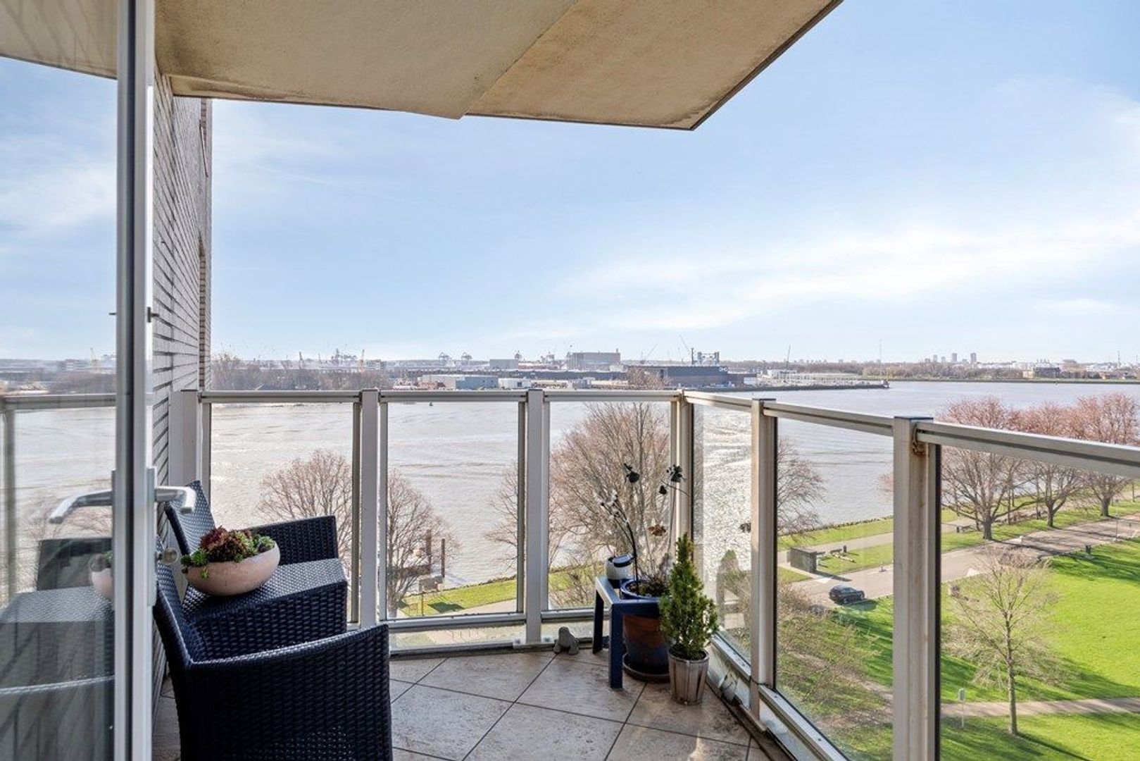 Maasboulevard 185, Schiedam foto-15 blur