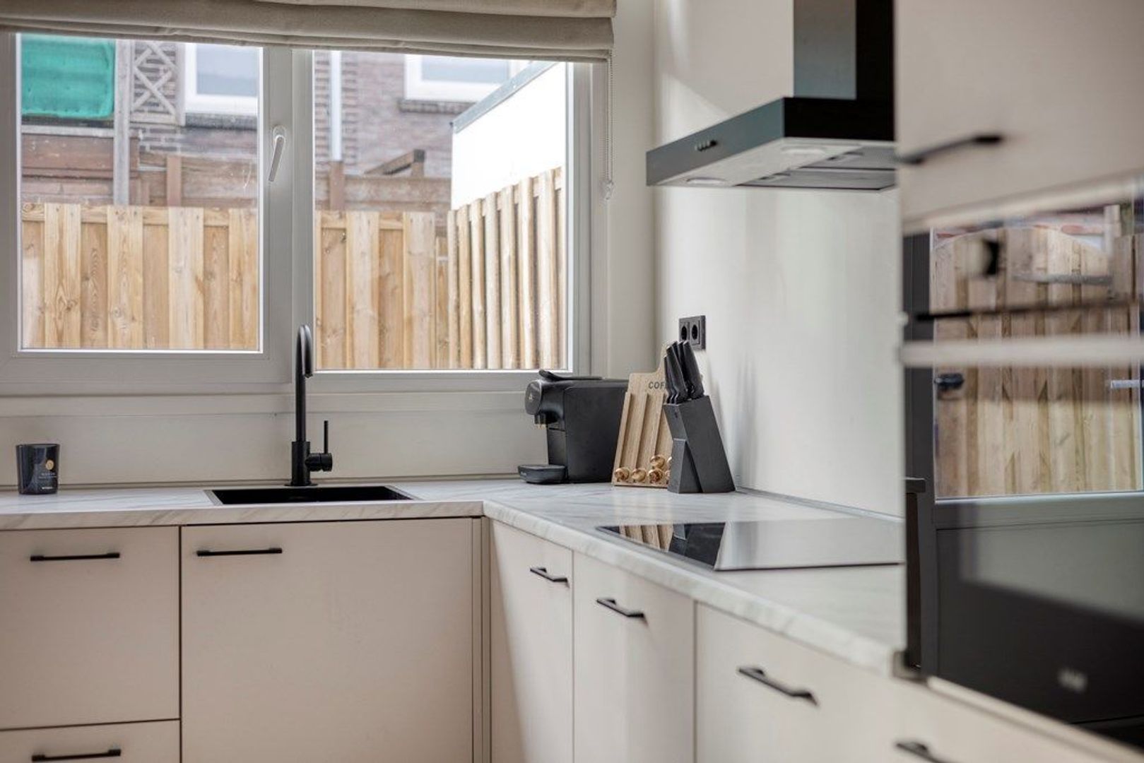 Strijensestraat 8, Schiedam foto-16 blur