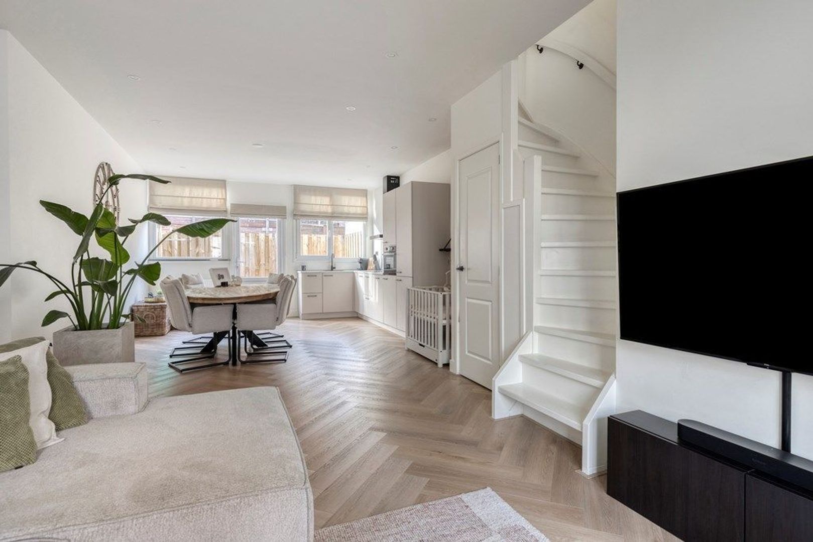 Strijensestraat 8, Schiedam foto-1 blur