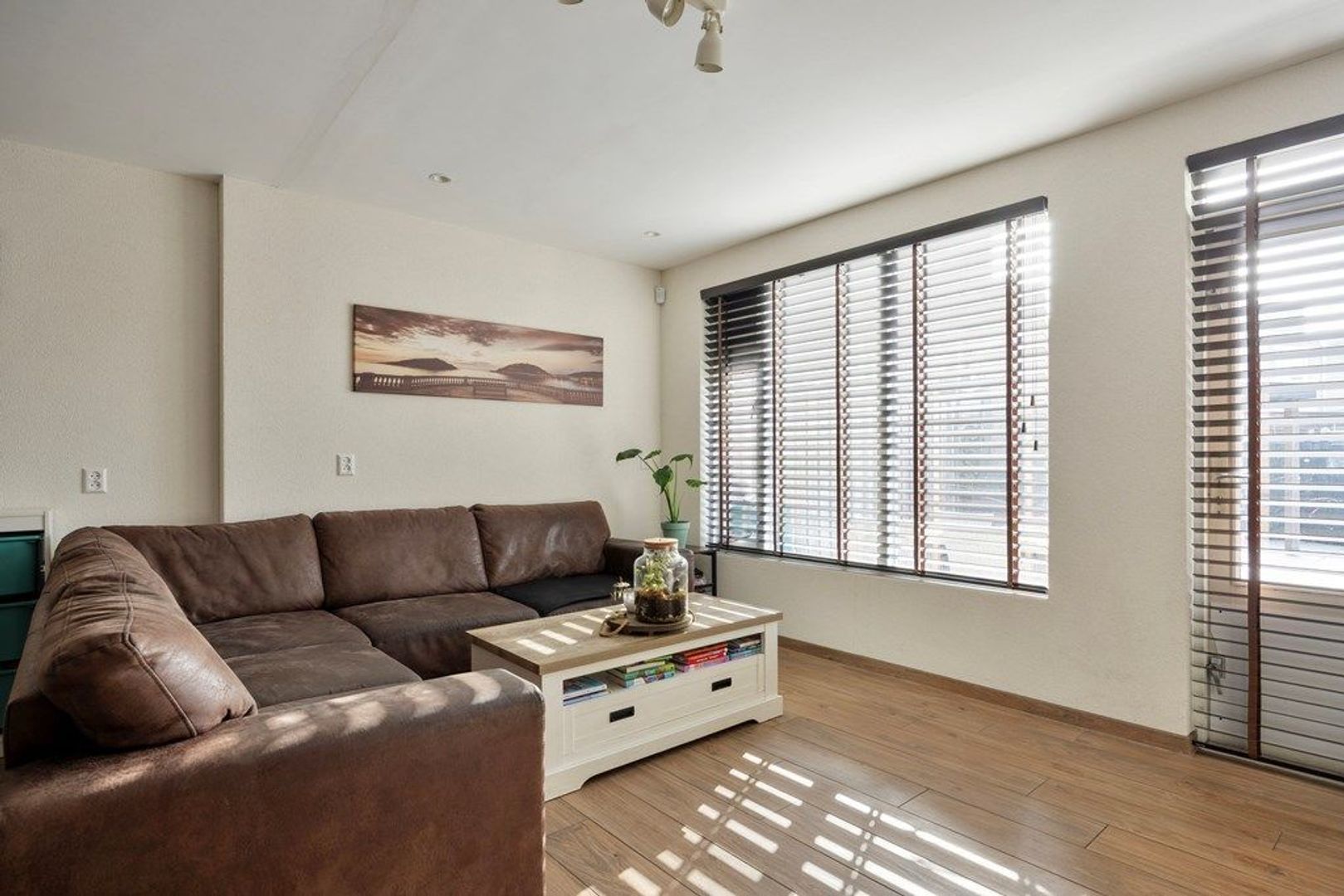 Hovenierstraat 17, Schiedam foto-1 blur