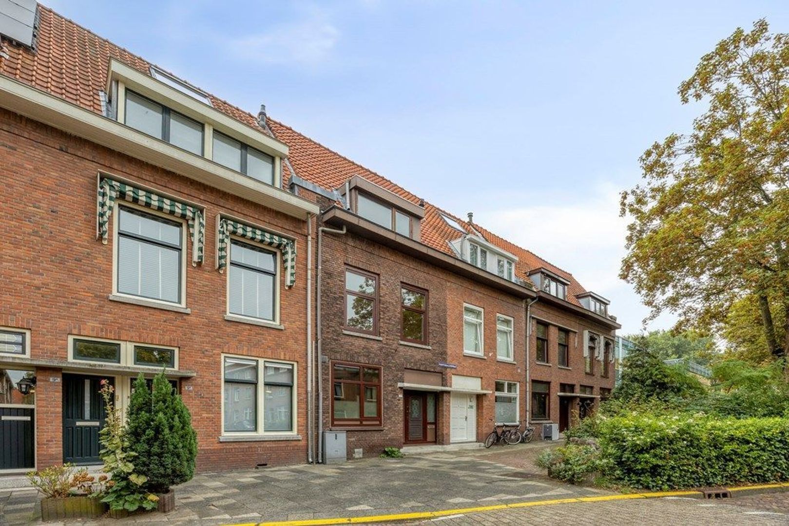 Poortugaalsestraat 11, Schiedam foto-1 blur
