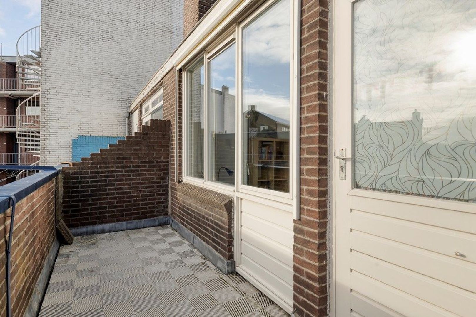 Fahrenheitstraat 23, Schiedam foto-34 blur