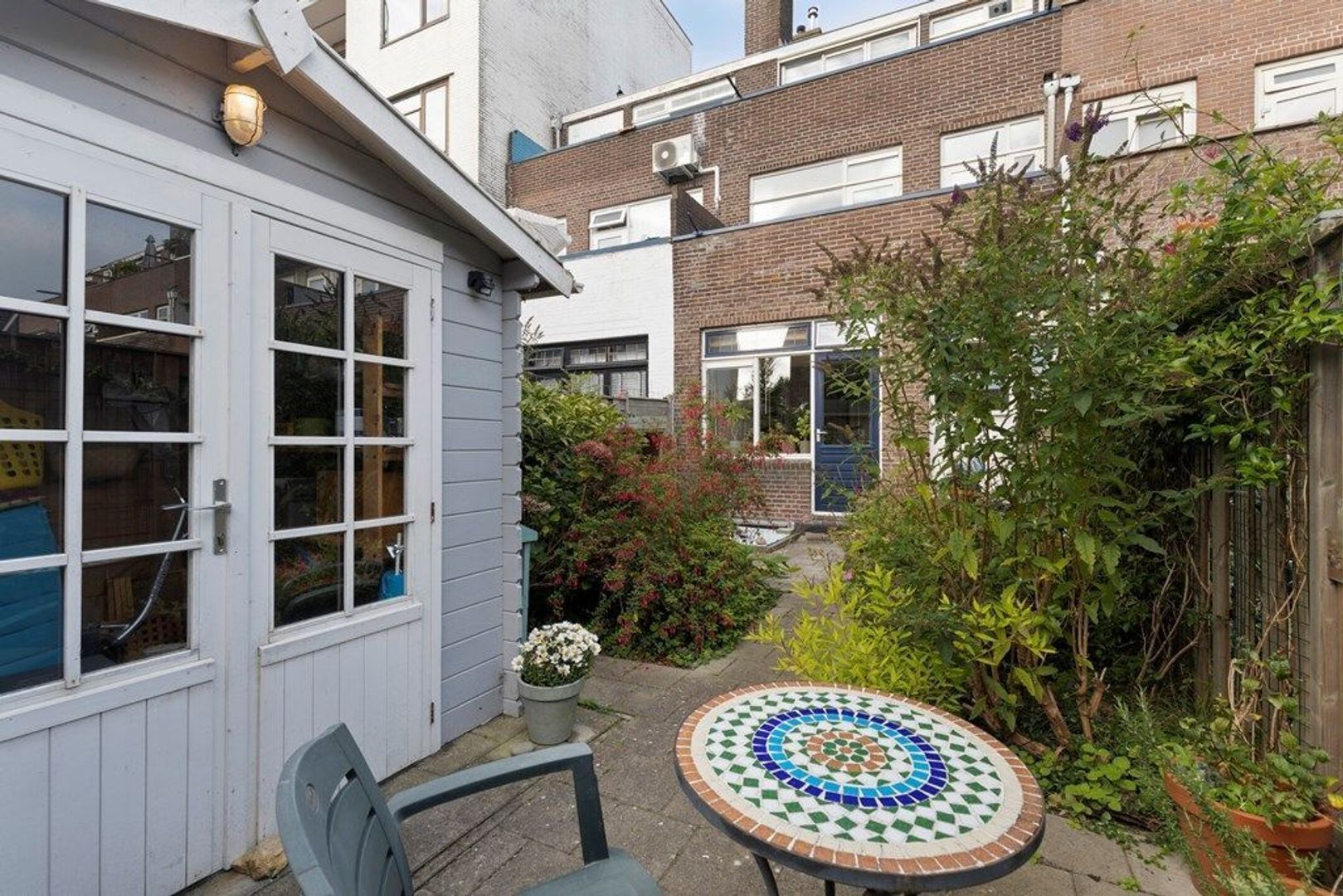 Fahrenheitstraat 23, Schiedam foto-39 blur