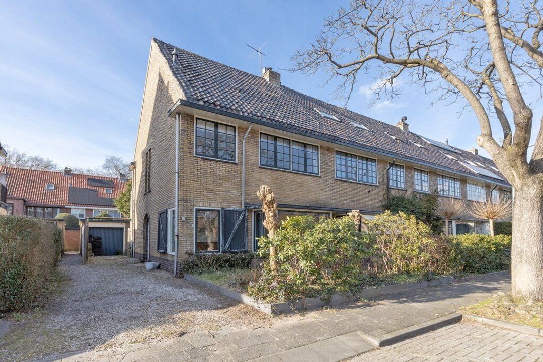 Hindelaan 24, Hilversum