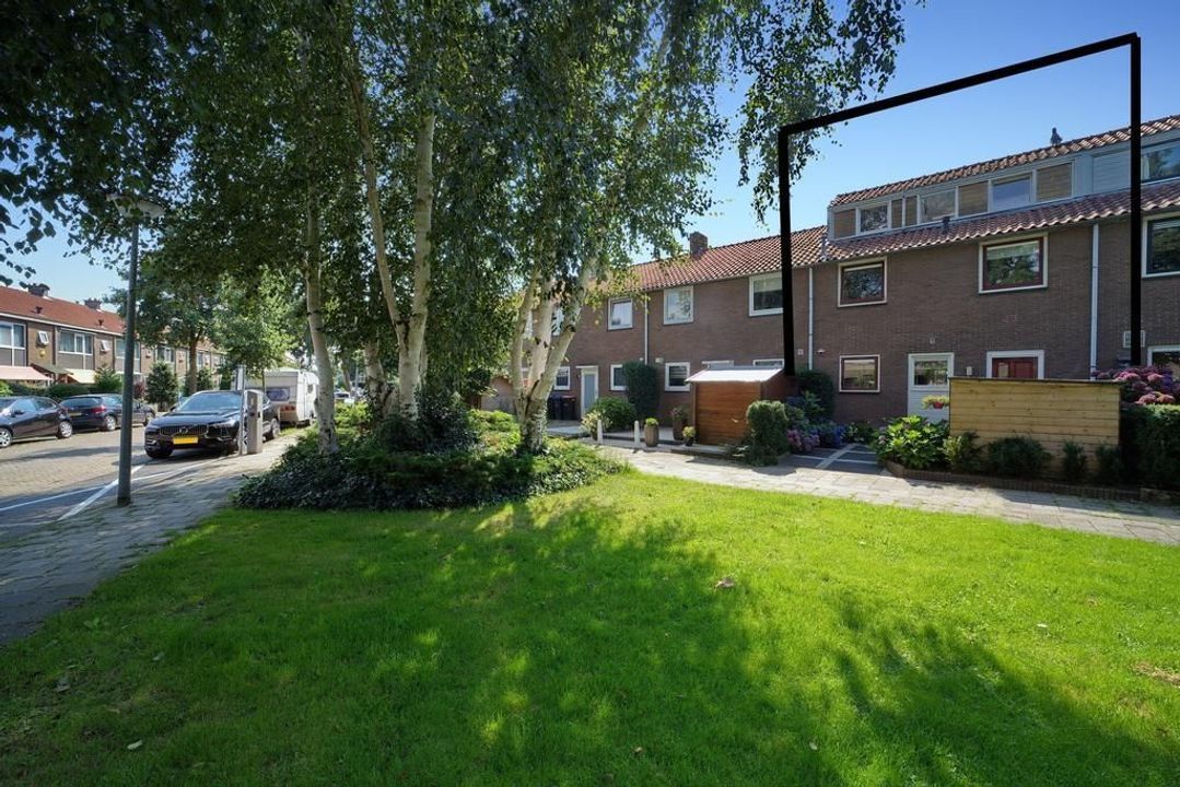 van der Helstpark 9, Muiderberg