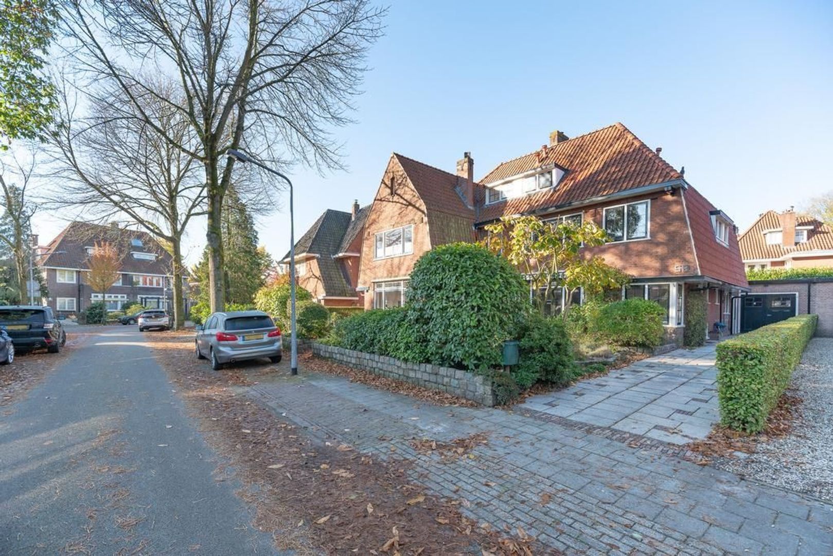 Van der Helstlaan 58, Hilversum foto-1 blur