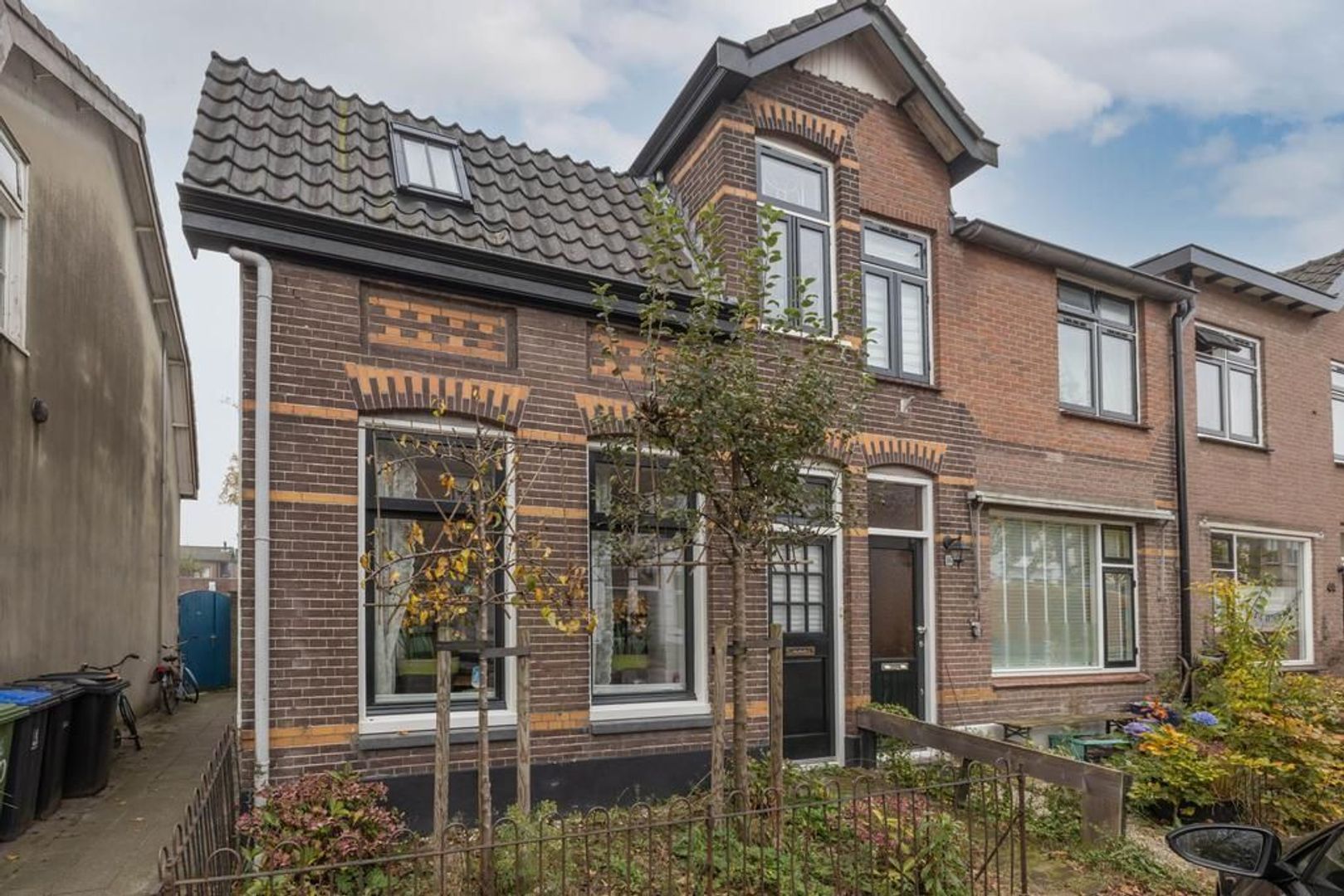 Leeghwaterstraat 48, Hilversum foto-0 blur