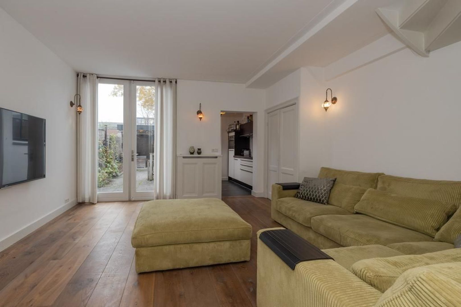 Leeghwaterstraat 48, Hilversum foto-1 blur
