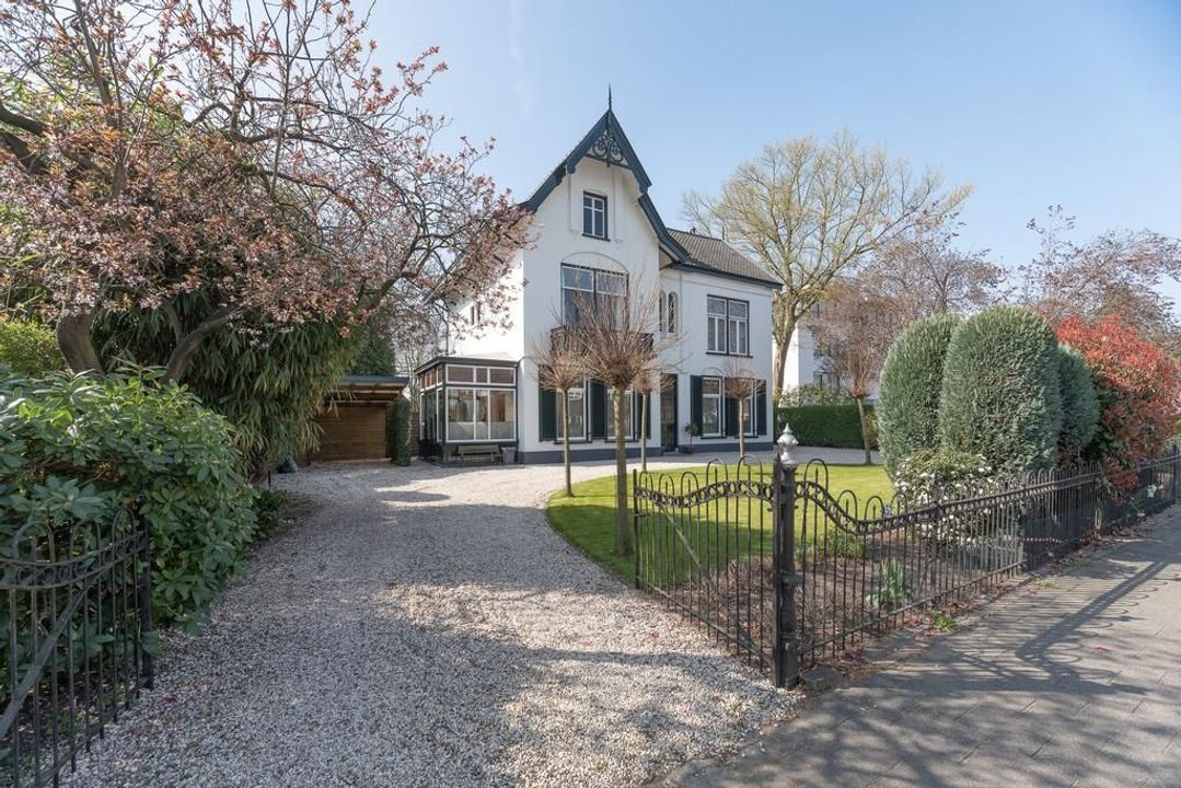 Soestdijkerstraatweg 52, Hilversum