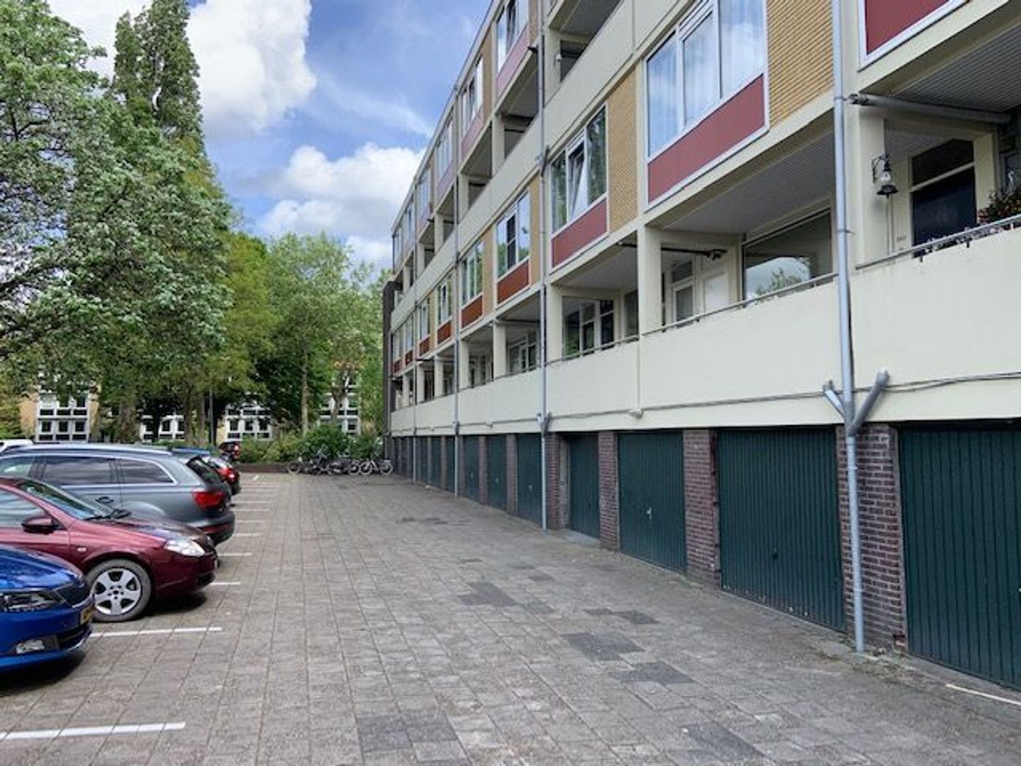 Karel Doormanlaan 350 400 A11, Hilversum foto-1 blur