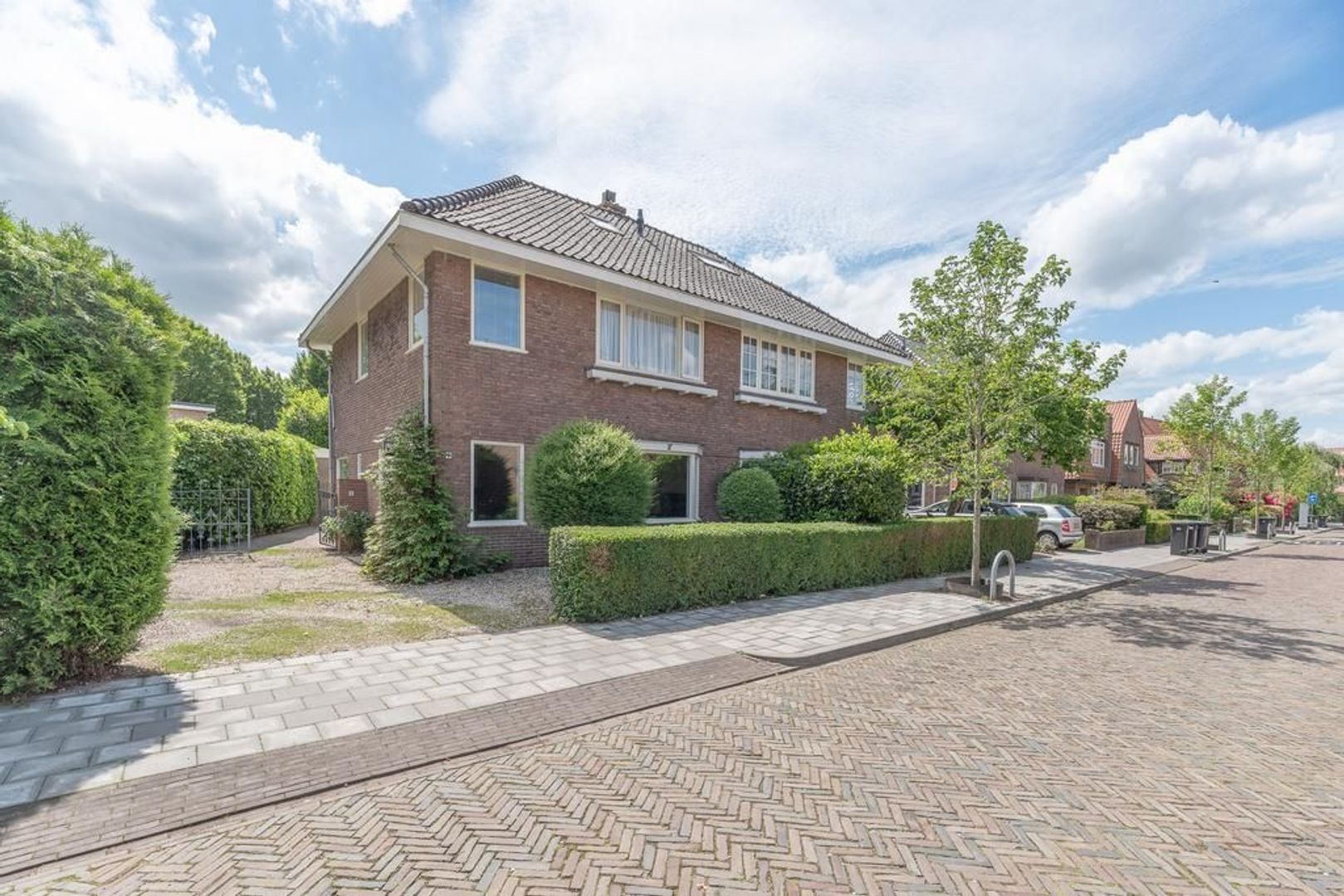 Hugo de Grootstraat 1, Hilversum foto-35 blur