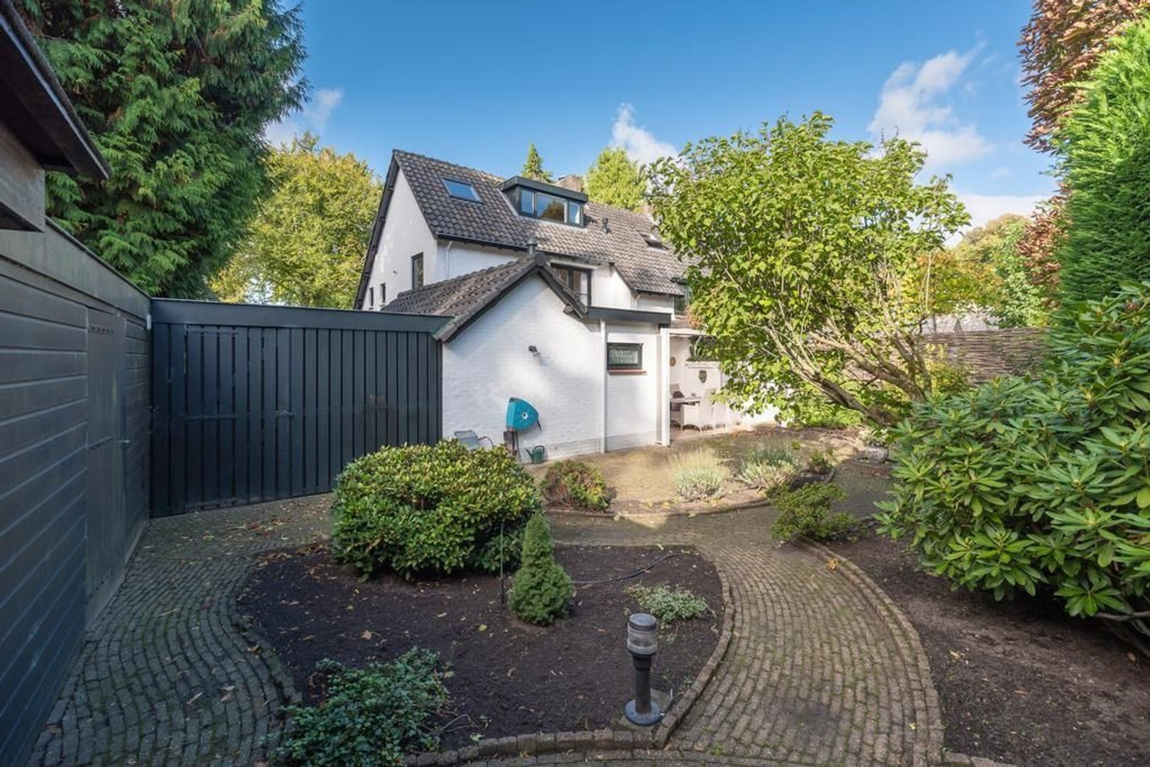 Lambertus Hortensiuslaan 38, Hilversum foto-2 blur